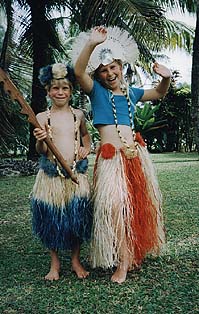 Malolo and Kim dancing